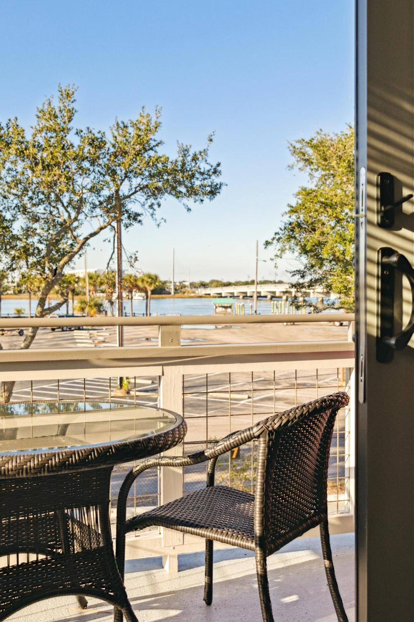 Hotel Folly With Marsh And Sunset Views Folly Beach Exterior foto